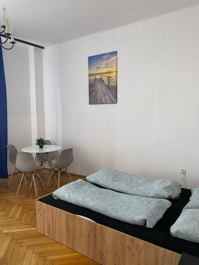 Vintage Rooms In Old Town Krakow Bagian luar foto